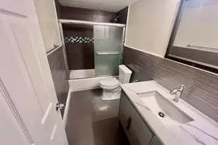 3192 N Pine Island Rd, Fort Lauderdale, FL 33351 - Photo 16