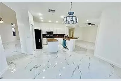 11041  Harbour Springs Cir, Boca Raton, FL 33428 - Photo 4