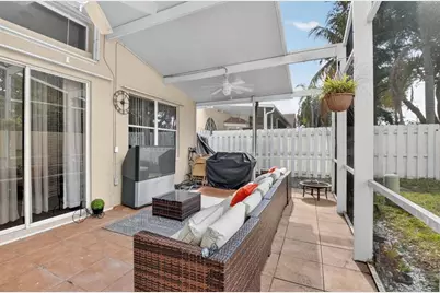 1023  Fairfax Cir, Boynton Beach, FL 33436 - Photo 32