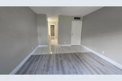 6200 S Falls Circle Dr, Unit #105, Lauderhill, FL 33319 - Photo 28