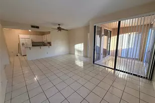 12060 NW 11th St, Pembroke Pines, FL 33026 - Photo 2