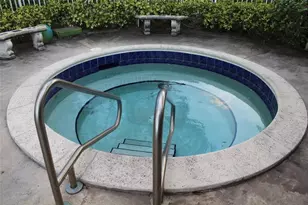 12060 NW 11th St, Pembroke Pines, FL 33026 - Photo 18