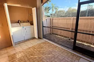 12060 NW 11th St, Pembroke Pines, FL 33026 - Photo 12