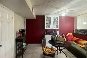 9444 NW 48th St, Sunrise, FL 33351 - Photo 4