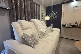 15610 NE 6th Ave Unit, Miami, FL 33162 - Photo 6