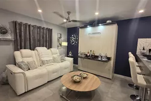 15610 NE 6th Ave Unit, Miami, FL 33162 - Photo 34