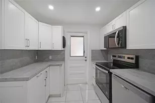 2651 S Course Dr, Pompano Beach, FL 33069 - Photo 4