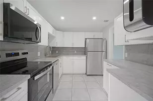 2651 S Course Dr, Pompano Beach, FL 33069 - Photo 2