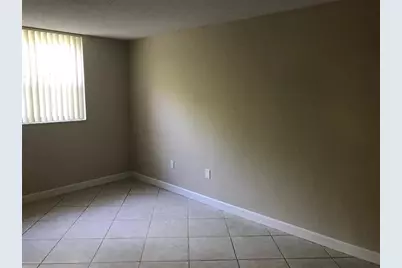 1805  Sans Souci Blvd, Unit #403, North Miami, FL 33181 - Photo 16