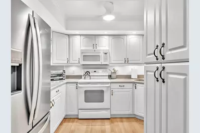 109  Royal Park Dr, Unit #2F, Oakland Park, FL 33309 - Photo 4