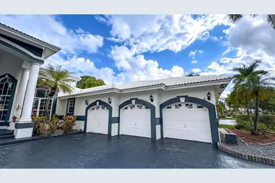 1716 NW 124th Way, Coral Springs, FL 33071 - Photo 4