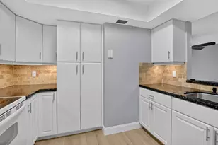 330 NW 69th Ave, Plantation, FL 33317 - Photo 14