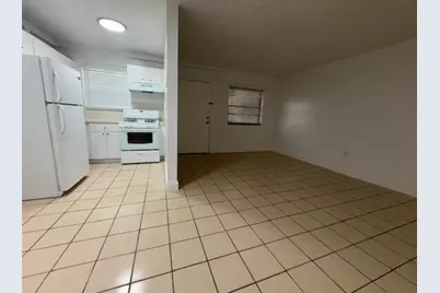 2031 NE 139th St, Unit #22, North Miami Beach, FL 33181 - Photo 2