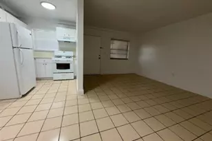 2031 NE 139th St, North Miami Beach, FL 33181 - Photo 2