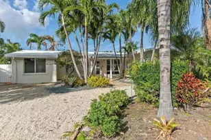 1925 NE 29th Ct, Fort Lauderdale, FL 33306 - Photo 14