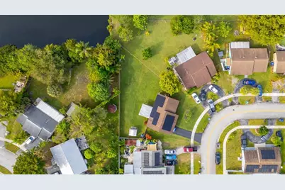 7822 SW 7th Ct, North Lauderdale, FL 33068 - Photo 34