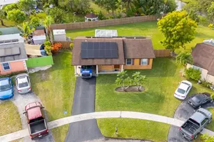 7822 SW 7th Ct, North Lauderdale, FL 33068 - Photo 4