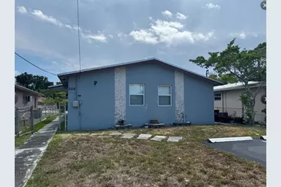 208 SW 2nd Ter, Unit #2, Dania Beach, FL 33004 - Photo 2