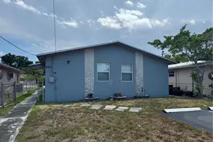 208 SW 2nd Terrace, Dania Beach, FL 33004 - Photo 2