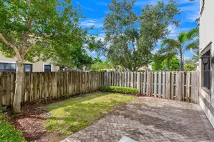 9596 Town Parc Cir N, Parkland, FL 33076 - Photo 22