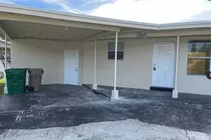 6240 SW 39th Ct, Davie, FL 33314 - Photo 2