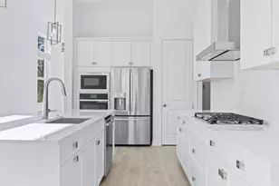 423 SE Via Sangro, Port Saint Lucie, FL 34952 - Photo 24