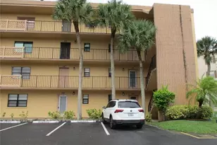 9370 SW 8th St, Boca Raton, FL 33428 - Photo 1