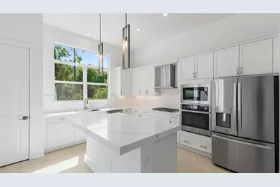 228 SE Via Sangro, Port Saint Lucie, FL 34952 - Photo 8