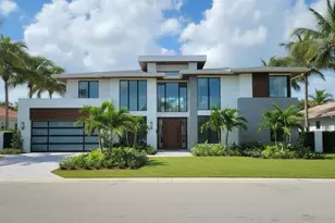 2017 NE Iowa Ave, Saint Petersburg, FL 33703 - Photo 2