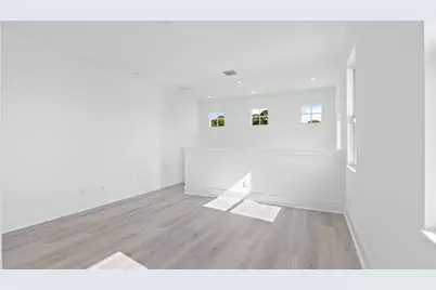 233 SE Via Sangro, Port Saint Lucie, FL 34952 - Photo 10