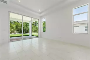 204 SE Via Sangro, Port Saint Lucie, FL 34952 - Photo 6