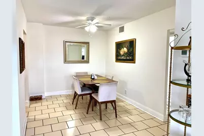 2555 NE 11th St, Unit #402, Fort Lauderdale, FL 33304 - Photo 8