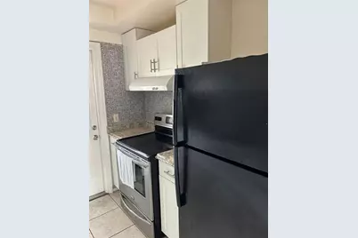 1050 E Sample Rd, Unit #209, Pompano Beach, FL 33064 - Photo 2