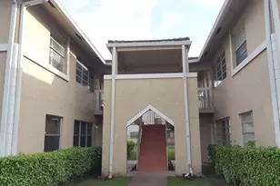 9948 Twin Lakes Dr, Coral Springs, FL 33071 - Photo 1