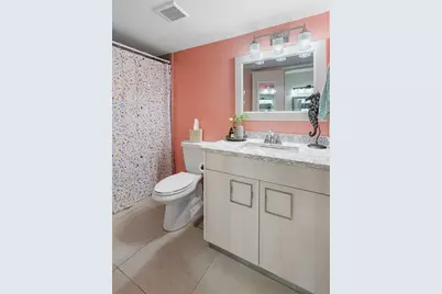 3056  Deer Creek Lake Shore Dr, Unit #3056, Deerfield Beach, FL 33442 - Photo 22