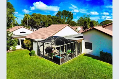 3056  Deer Creek Lake Shore Dr, Unit #3056, Deerfield Beach, FL 33442 - Photo 32