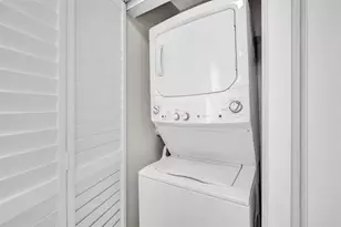 3571 Magellan Cir, Aventura, FL 33180 - Photo 22