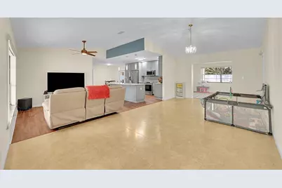 6411 NW 89th Ave, Tamarac, FL 33321 - Photo 6