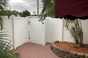 1539 NE 32nd St, Oakland Park, FL 33334 - Photo 4