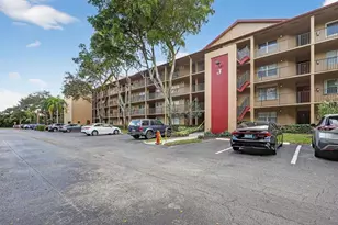 12750 SW 4th Ct, Pembroke Pines, FL 33027 - Photo 6