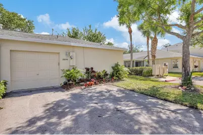 10890  Sea Hibiscus Ln, Unit #10890, Tamarac, FL 33321 - Photo 2