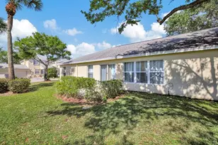 10890 Sea Hibiscus Ln, Tamarac, FL 33321 - Photo 6