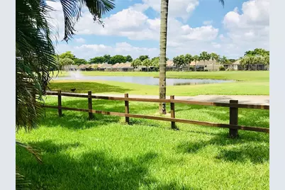 1640 W Golfview Dr, Pembroke Pines, FL 33026 - Photo 18