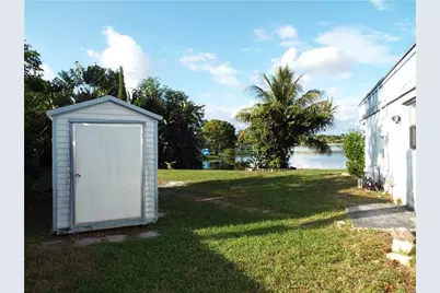 4495 NW 97th Ter, Sunrise, FL 33351 - Photo 24