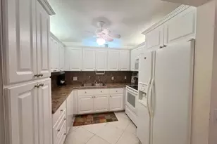 49 Ashby A, Deerfield Beach, FL 33442 - Photo 4