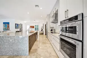 517 NE 11th Ave, Fort Lauderdale, FL 33301 - Photo 10