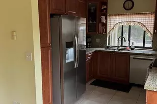 2925 Azalea Dr, Hollywood, FL 33026 - Photo 10