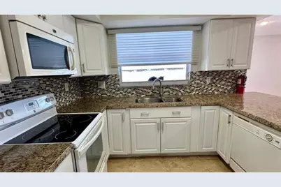 13005 SW 119th Ter, Miami, FL 33186 - Photo 14