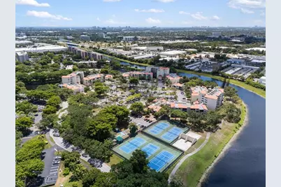 2314 S Cypress Bend Dr, Unit #713, Pompano Beach, FL 33069 - Photo 20