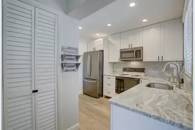 1450 N Riverside Dr, Unit #101, Pompano Beach, FL 33062 - Photo 8